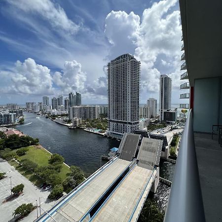 23Rd Floor Luxury & Spacious Beachwalk Resort Apartment With Amazing View Hallandale Beach Dış mekan fotoğraf
