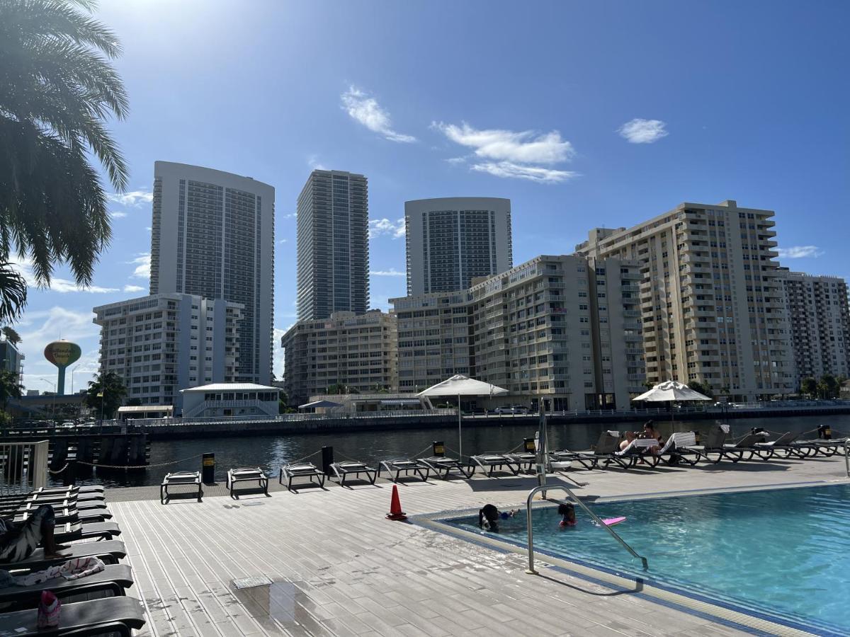 23Rd Floor Luxury & Spacious Beachwalk Resort Apartment With Amazing View Hallandale Beach Dış mekan fotoğraf