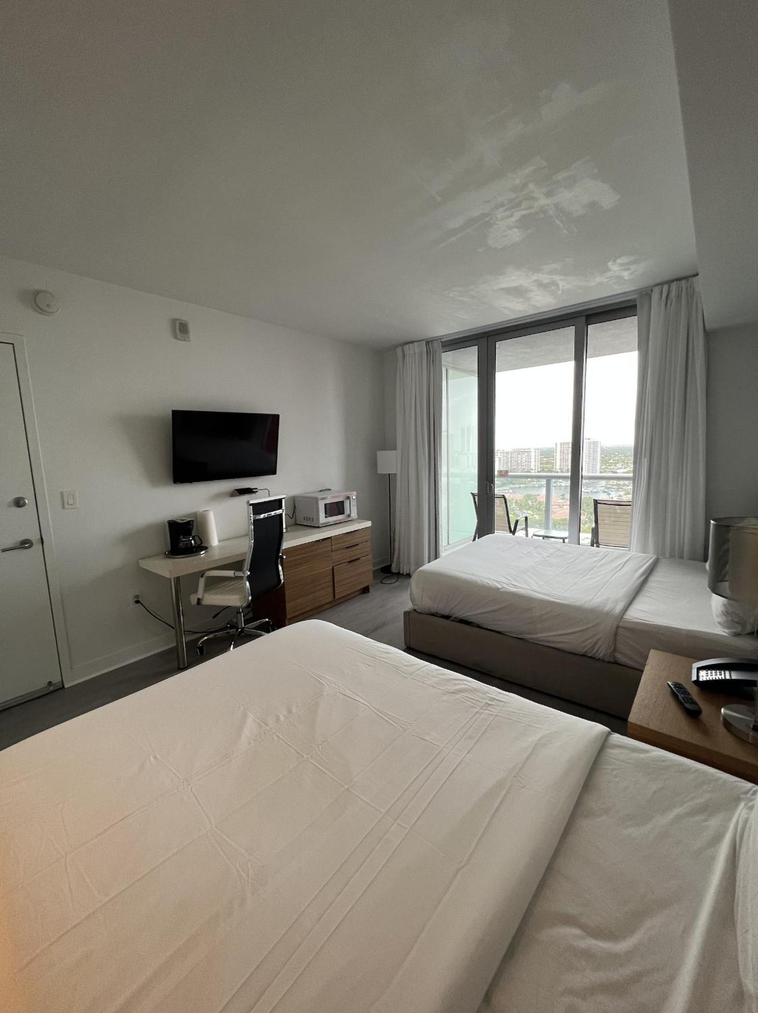 23Rd Floor Luxury & Spacious Beachwalk Resort Apartment With Amazing View Hallandale Beach Dış mekan fotoğraf