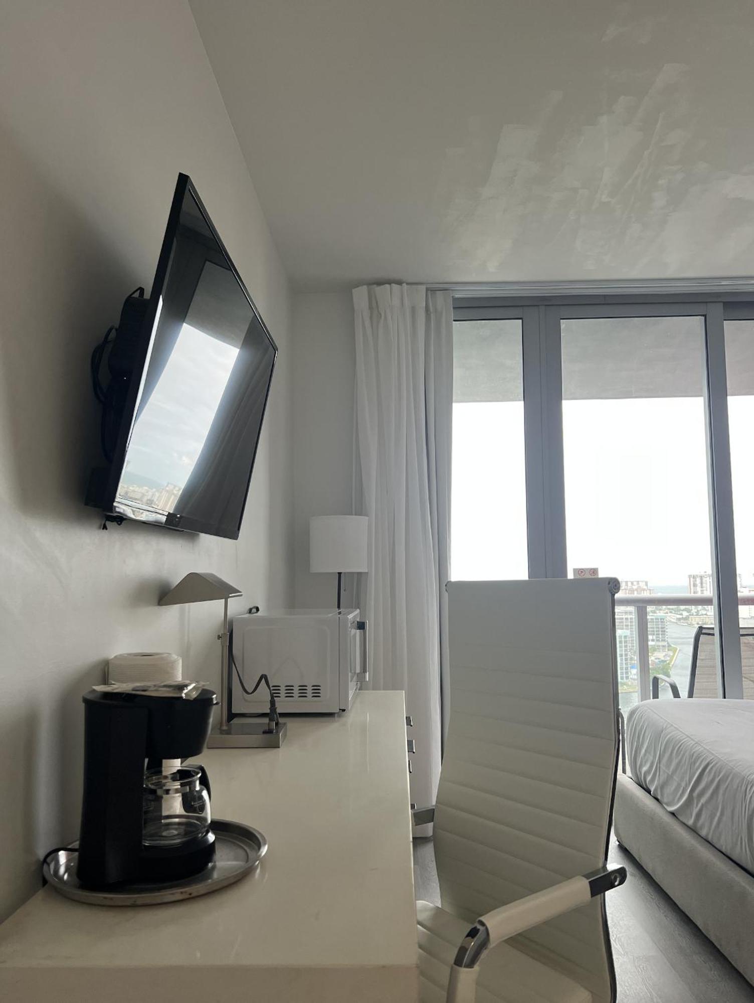 23Rd Floor Luxury & Spacious Beachwalk Resort Apartment With Amazing View Hallandale Beach Dış mekan fotoğraf